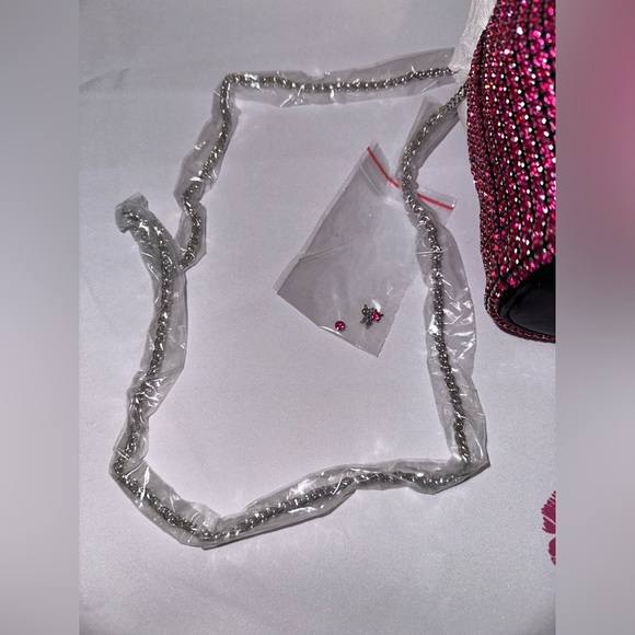 Fuchsia Oversize Rhinestone Swing Handle Iconic Bucket Bag - Picture 8 of 8